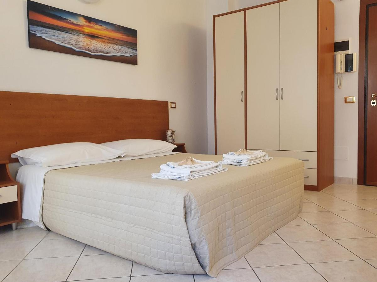 Residence Special Римини Экстерьер фото