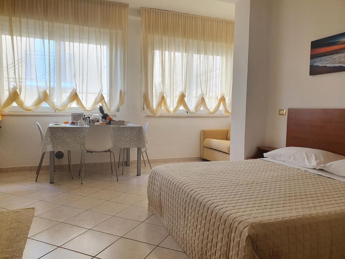 Residence Special Римини Экстерьер фото