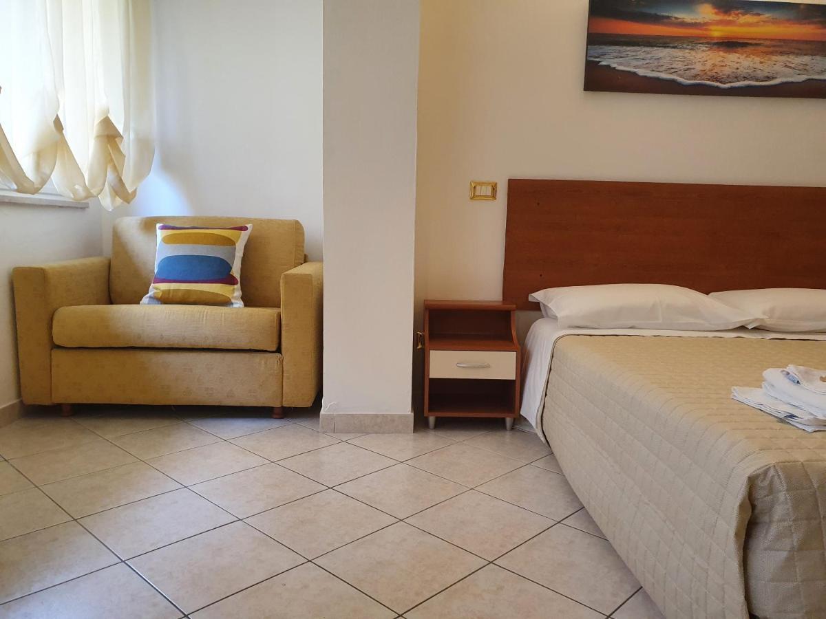 Residence Special Римини Экстерьер фото