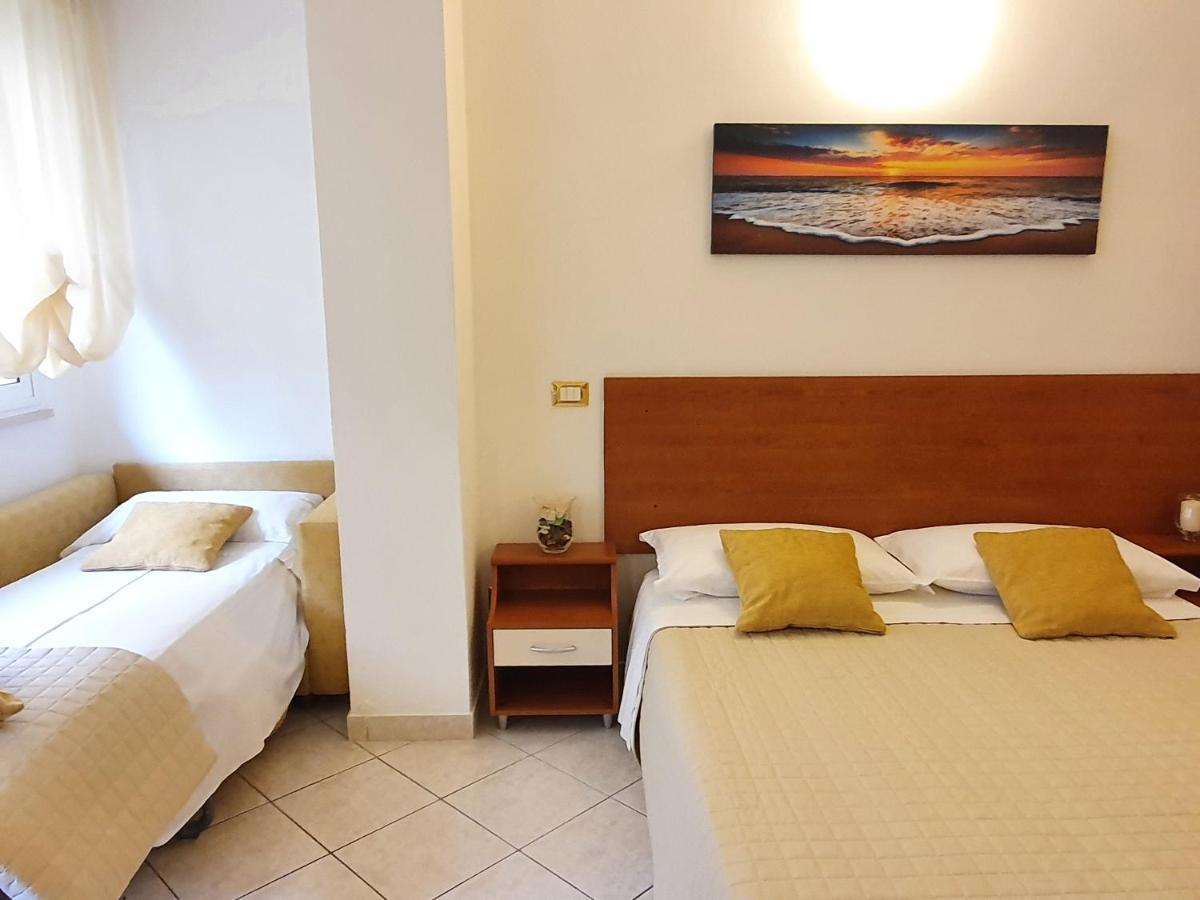 Residence Special Римини Экстерьер фото