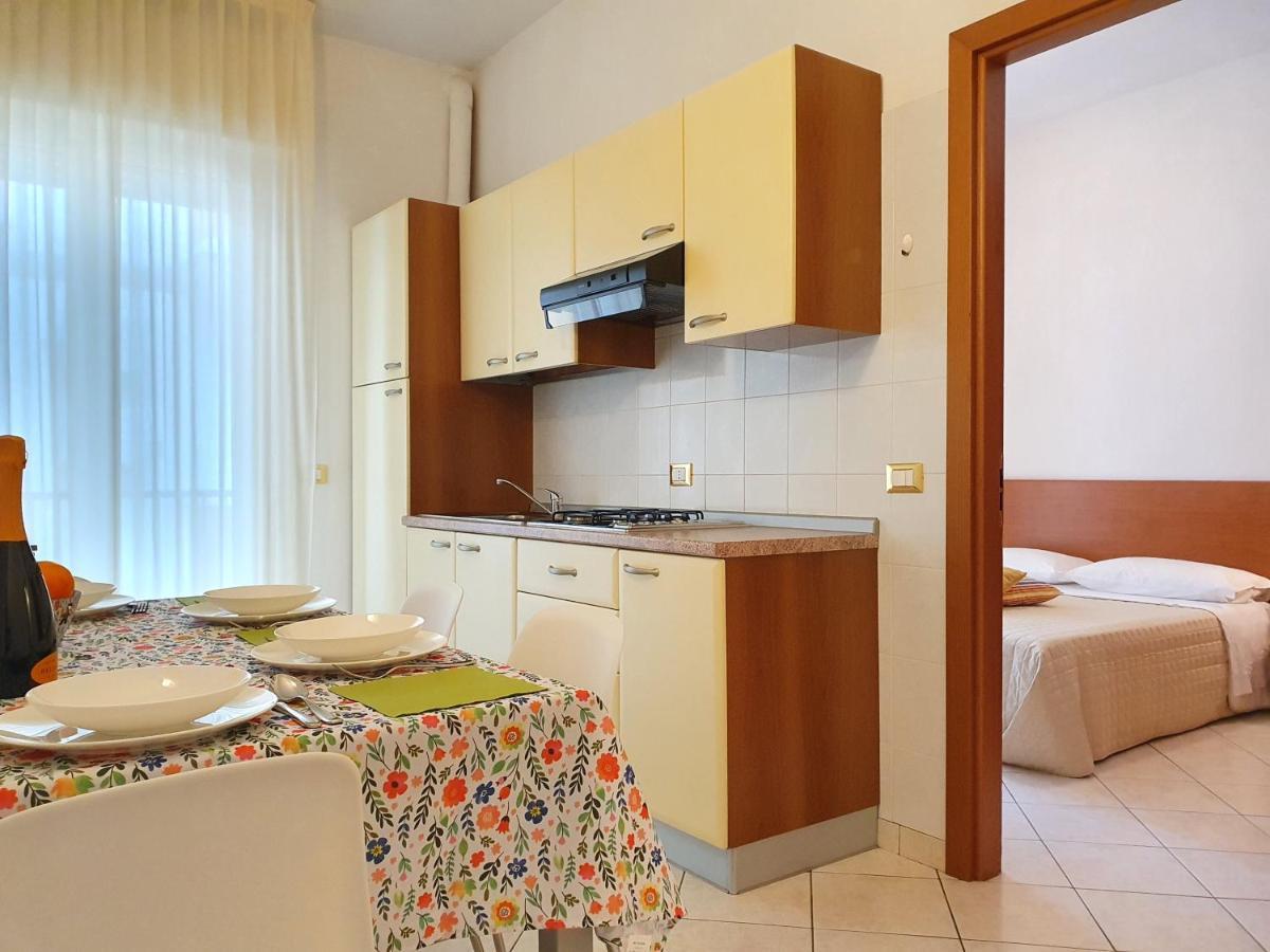 Residence Special Римини Экстерьер фото