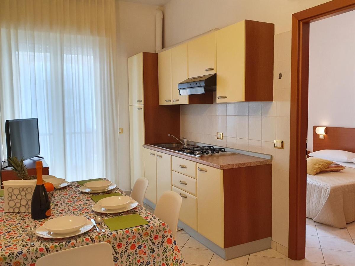 Residence Special Римини Экстерьер фото