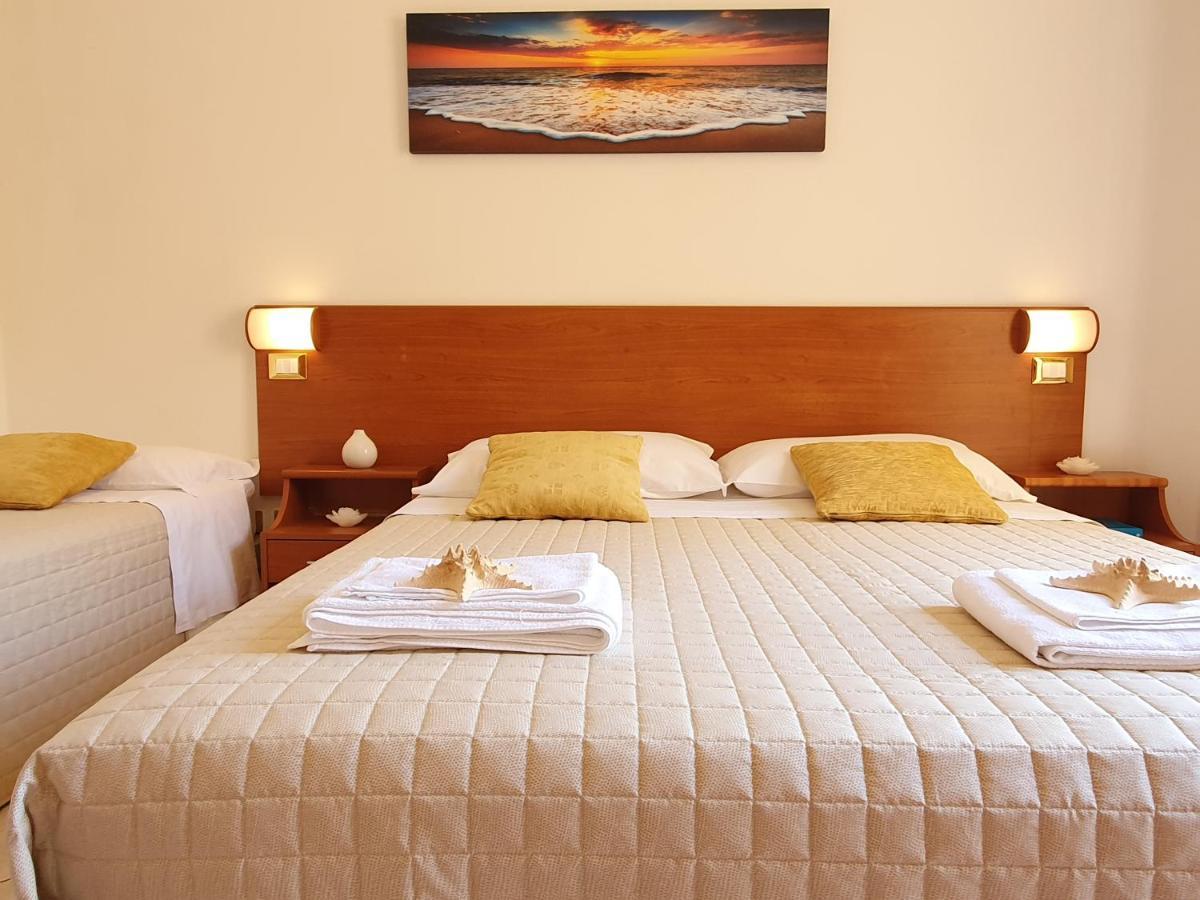 Residence Special Римини Экстерьер фото