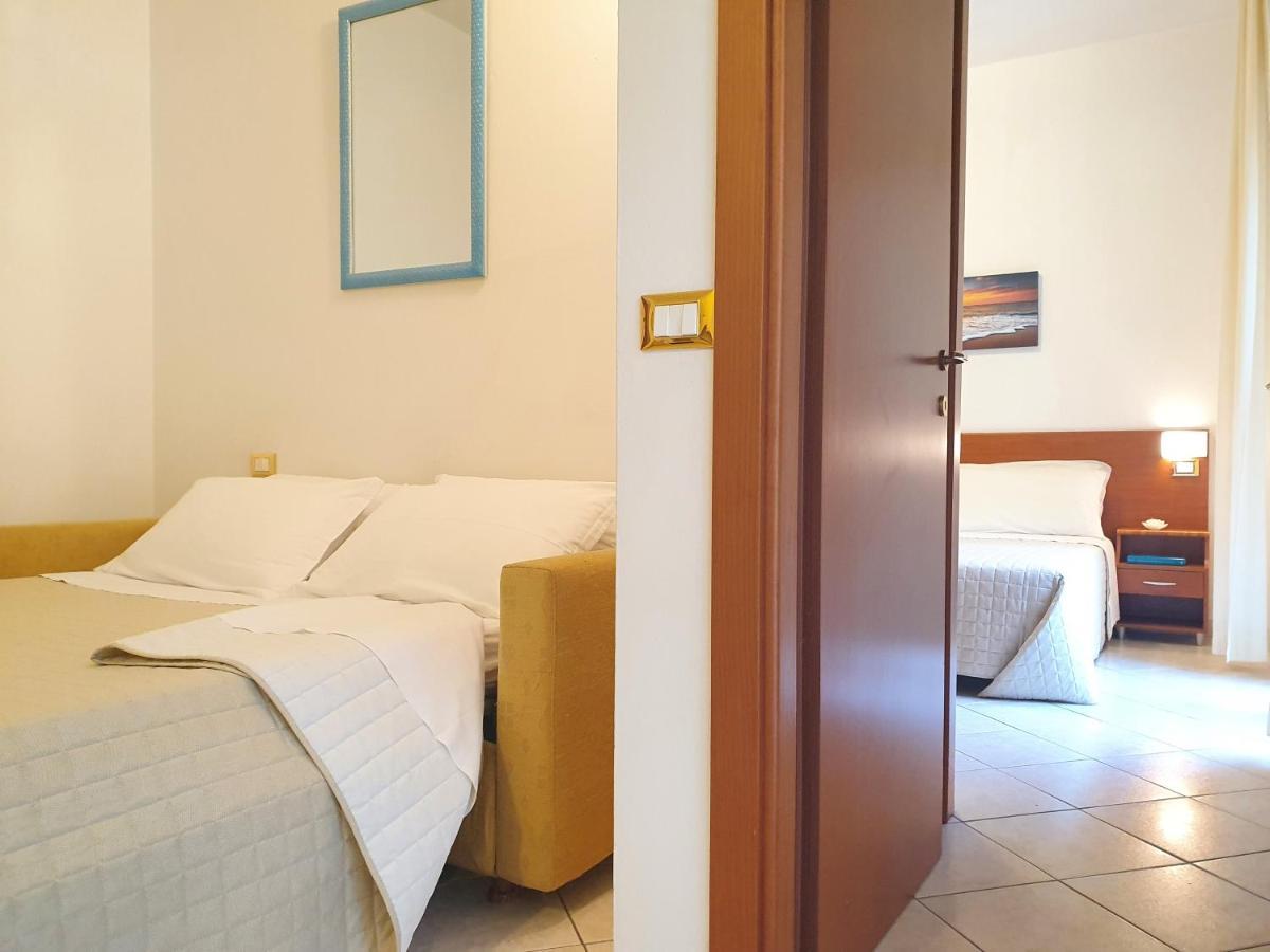 Residence Special Римини Экстерьер фото