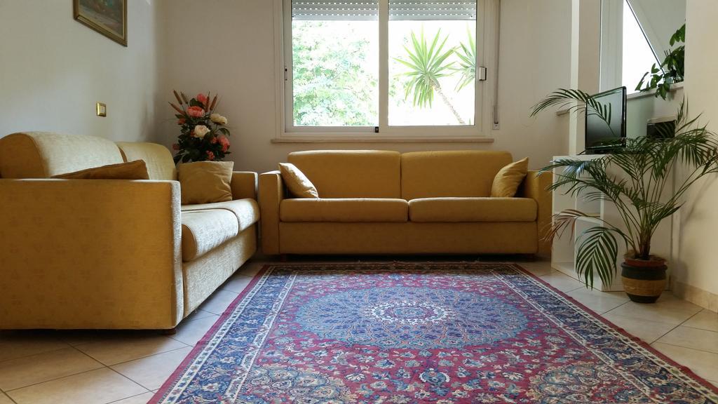 Residence Special Римини Экстерьер фото
